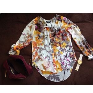 Bebe chiffon flowered long sleeve blouse