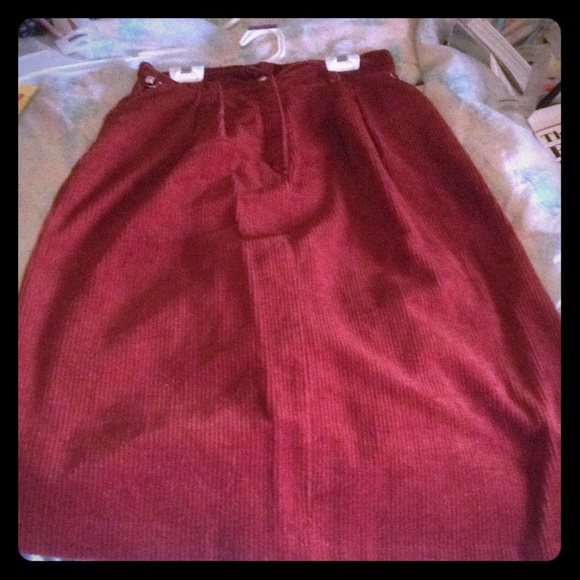 Authentic 1970's high-waisted corduroy skirt