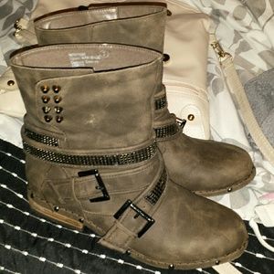 ✋ HOLD! Not Rated Boots