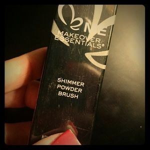 Bronze shimmer brush