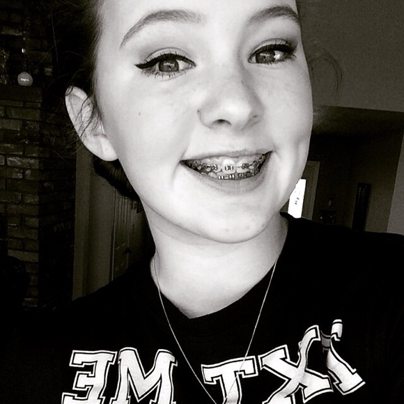 Meet your Posher, Preslee - Picture 1 of 1