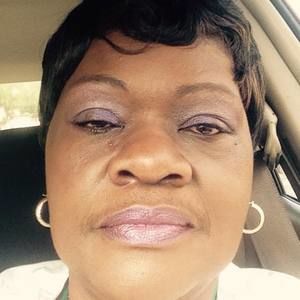 Meet your Posher, Chanel