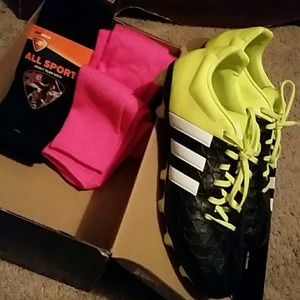 New soccer Adidas soccer cleats with 4 pairs socks