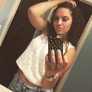 Meet your Posher, Madison