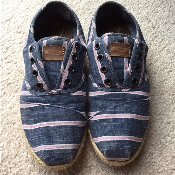 TOMS - Blue/Pink striped Cordones MAKE AN OFFER!