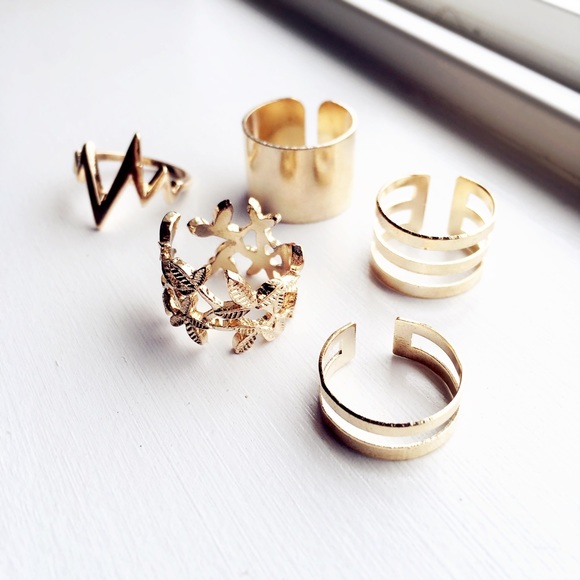 Golden ring set