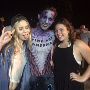 Meet your Posher, Cloe