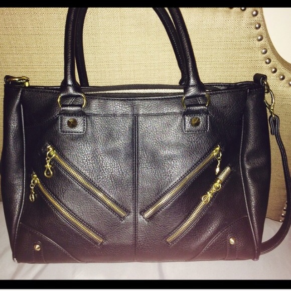 Gorgeous Steve Madden bag!