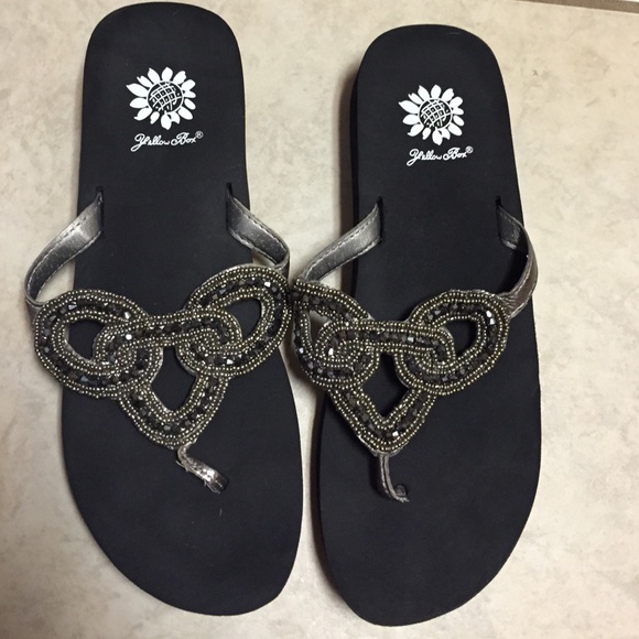 Dressy flip flops