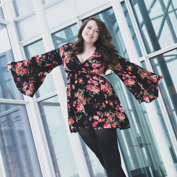 Meet your Posher, Beth - Picture 2 of 4