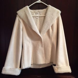 🚫SOLD🚫White House Black Market coat