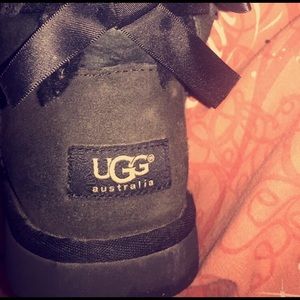 💕BAILEY BOW BLACK UGGS💕