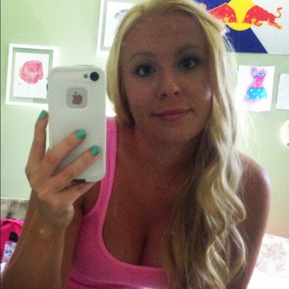 Meet your Posher, Priscilla - Picture 2 of 2