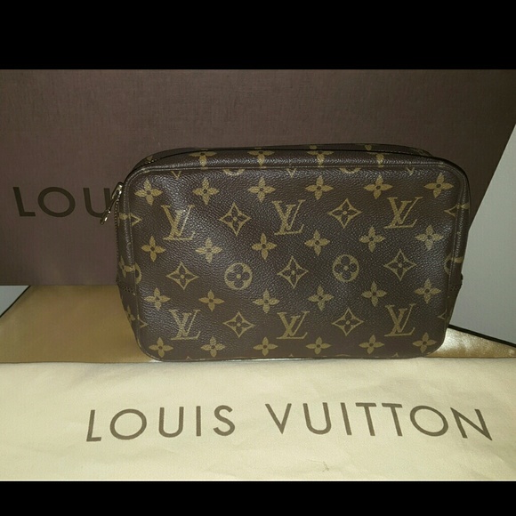 🚫SOLD Authentic Louis Vuitton Cosmetic bag.