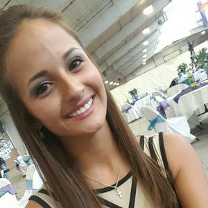 Meet your Posher, Aracely