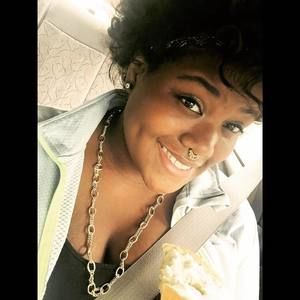 Meet your Posher, Kendra