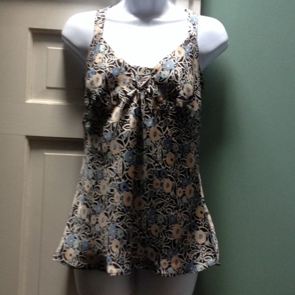 Sleeveless top. Ann Taylor Loft. Size 8