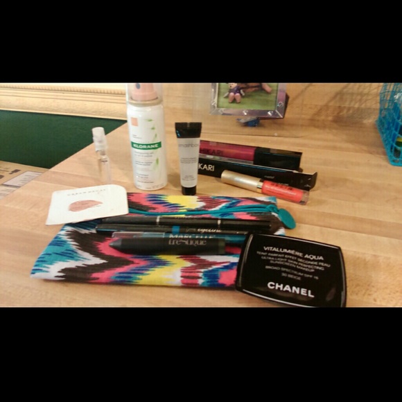 ❌SOLD❌Ipsy makeup bag. Aspen Pine Sold. - Picture 1 of 3