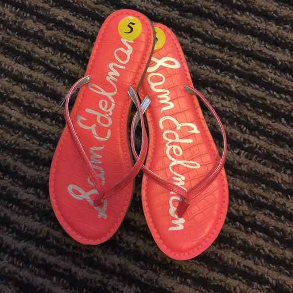 Sam Edelman youth size 5 will fit a 7 women