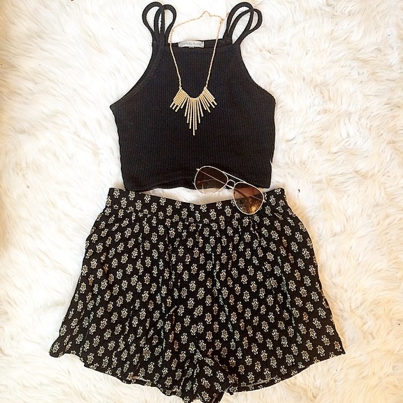 •NWT• Forever 21 Woven Printed Shorts