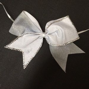 Glitter and diamond tic tic bow