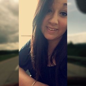 Meet your Posher, Abigail