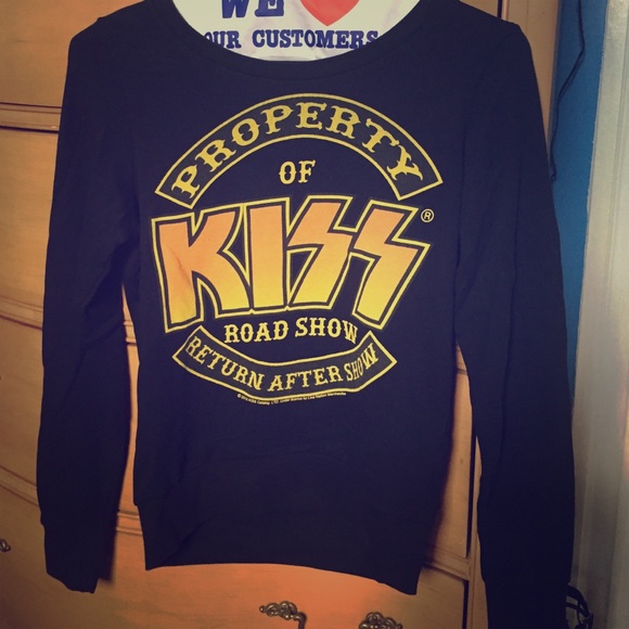 KISS theme H&M crew neck!
