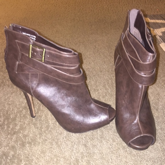 Brown leather peep-toe ankle boots- size 10