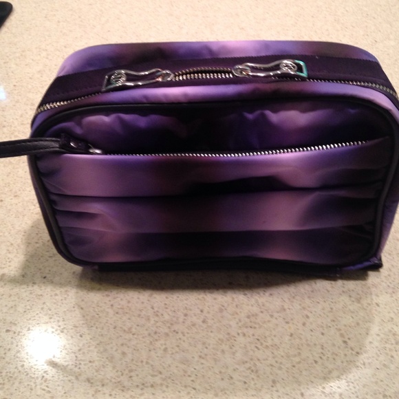 lululemon athletica Handbags - Lululemon cosmetic bag