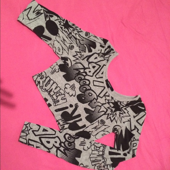 Long sleeve crop top