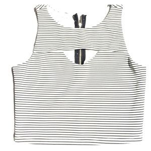 Socialite cut out crop top