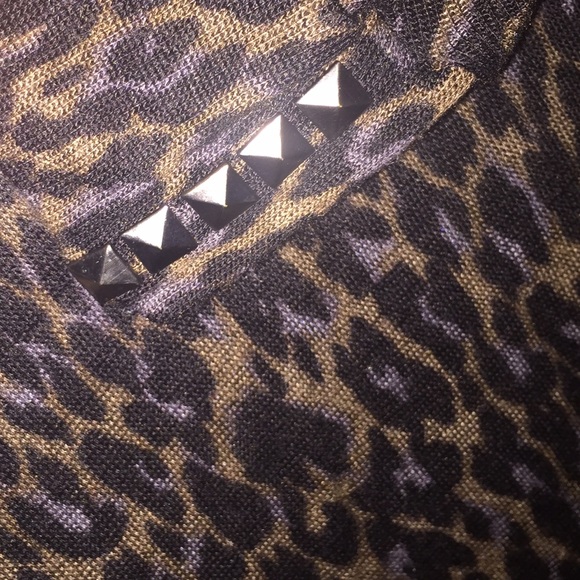 Dark leopard print top