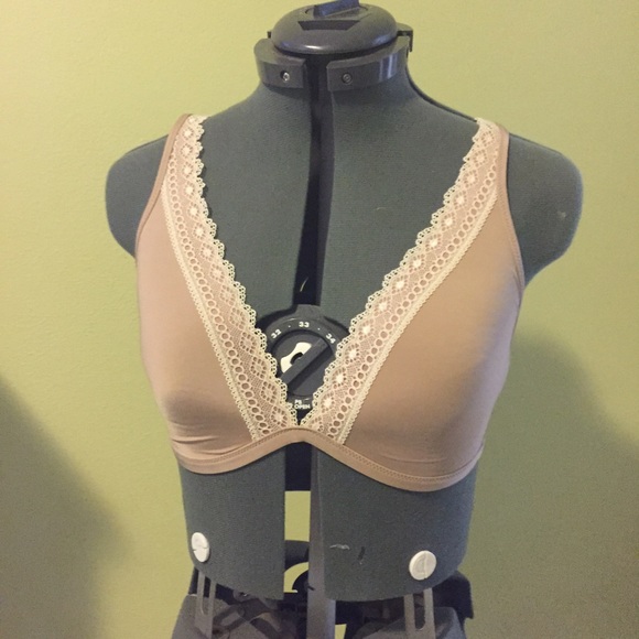 NWOT Calvin Klein No-Wire Bra