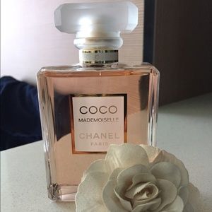 Chanel perfume/fragrance