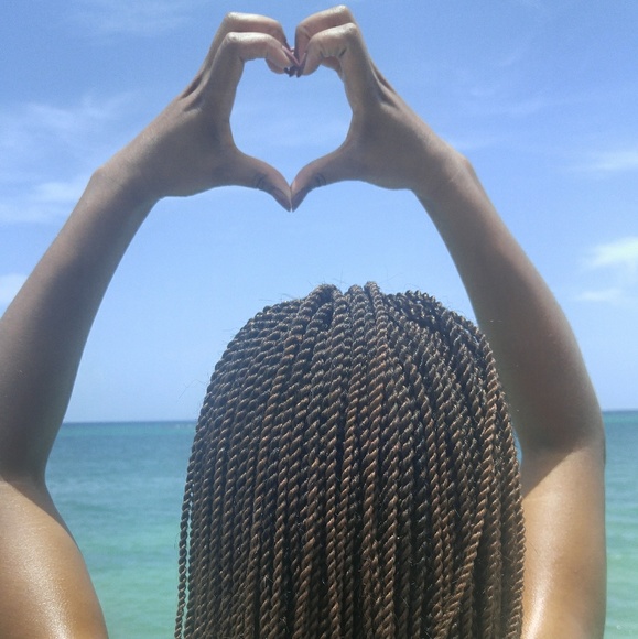 Meet your Posher, Brandy - Picture 2 of 2