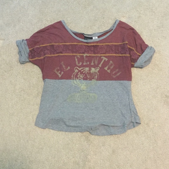 Buckle Top