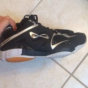 BRAND NEW NFINITY VOLLEYBALL/CHEER SHOES