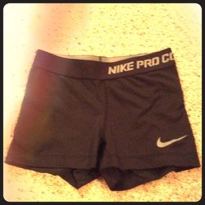 Nike pro combat