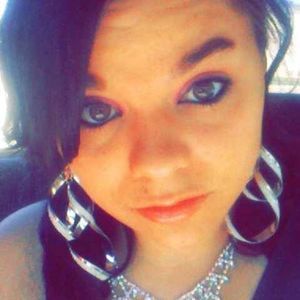 Meet your Posher, Holly