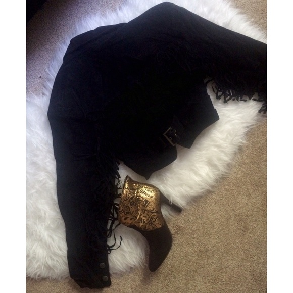 ⚡️flash sale⚡️Suede Leather Fringe Jacket - Picture 2 of 3