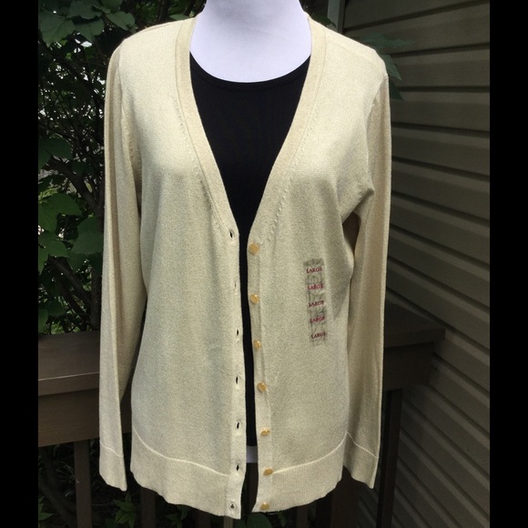 212 Collection NWT Lightweight w/gold threading