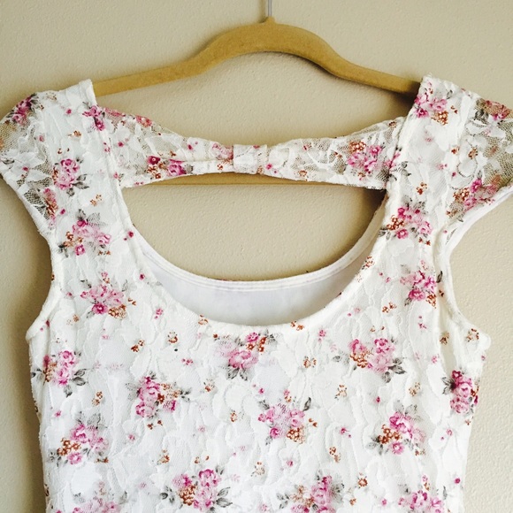 Floral dress - Picture 3 of 4