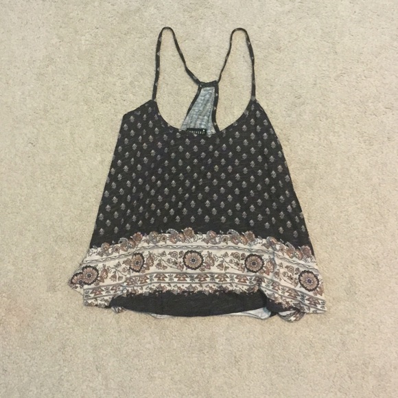 NEVER WORN!💕 Paisley Printed Tank