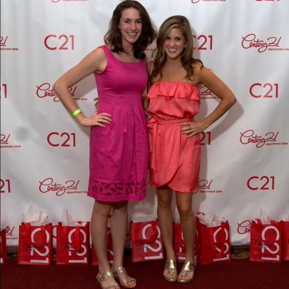 Meet your Posher, Arielle - Picture 2 of 3