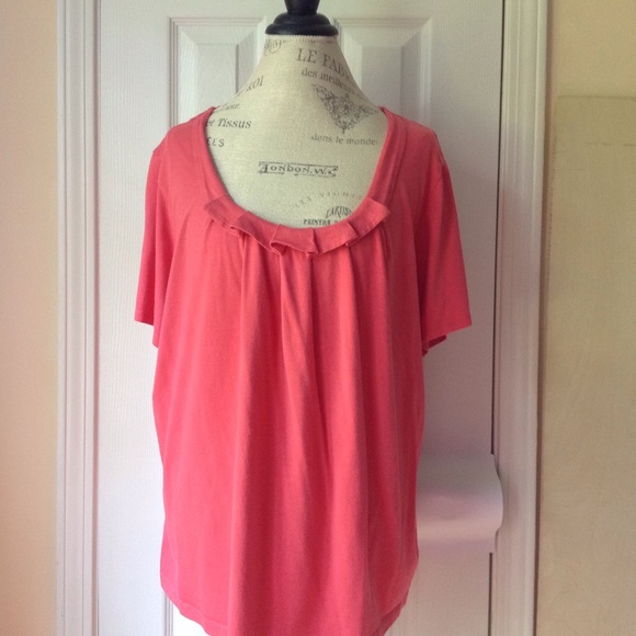 Talbots ruffled scoop neck loose fit Top