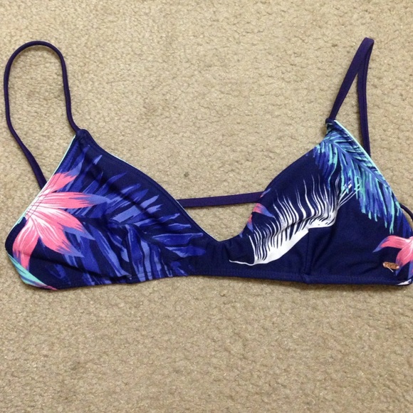 Roxy perfect condition bikini top tropical