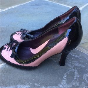 Via Spiga size 6 pink and black pumps