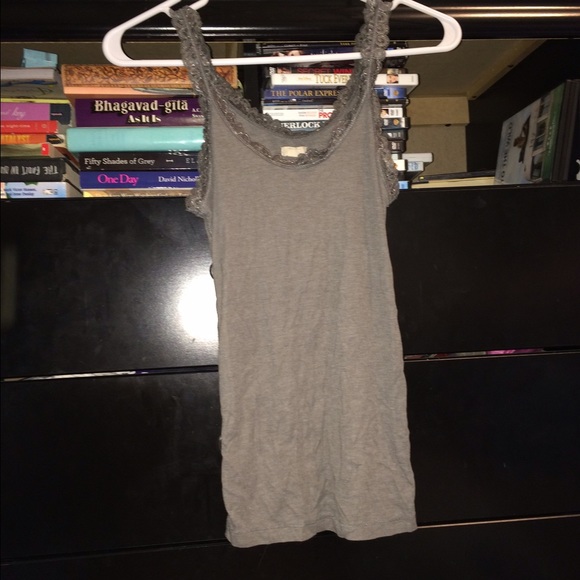Grey tank top