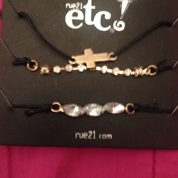 Jewelry - Picture 4 of 4