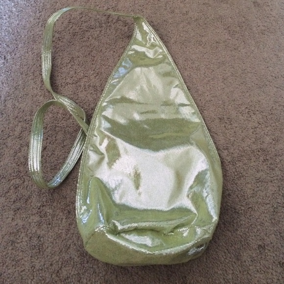 Green Shimmer Medium Hung On U